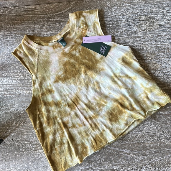 wild fable Tops - Wild Fable crop tank. Mustard and white tie dye. NWT. Size XS